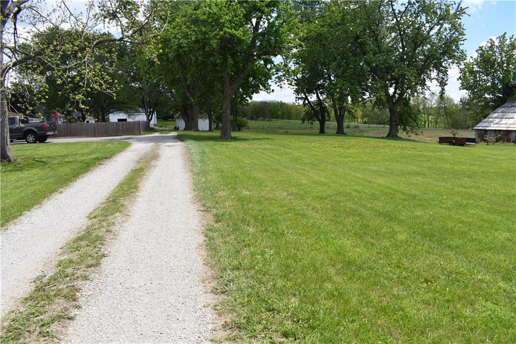 424 Leidy St, Cosby, MO 64436