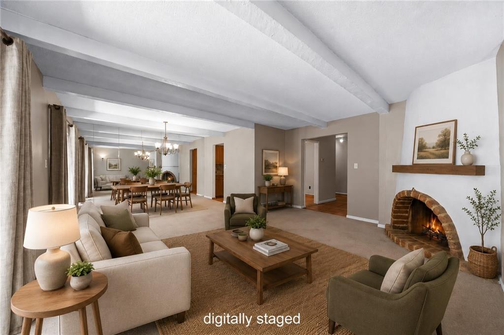 7704 W 102nd St, Overland Park, KS 66212