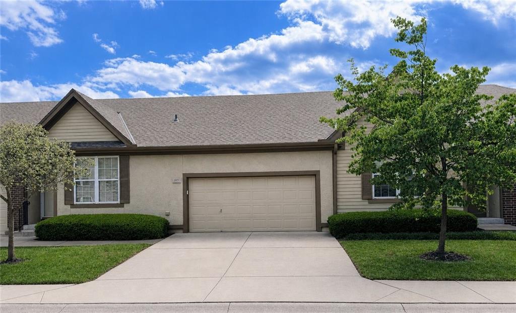 15821 W 62nd St, Shawnee, KS 66217