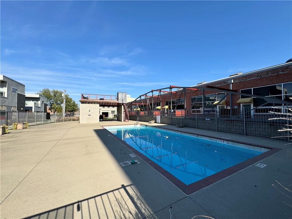 522 Locust Ln #302, Kansas City, MO 64106