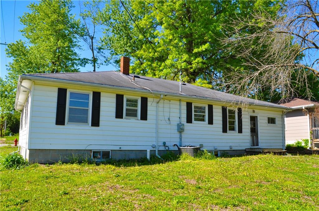 304 W Vermont St, King City, MO 64463