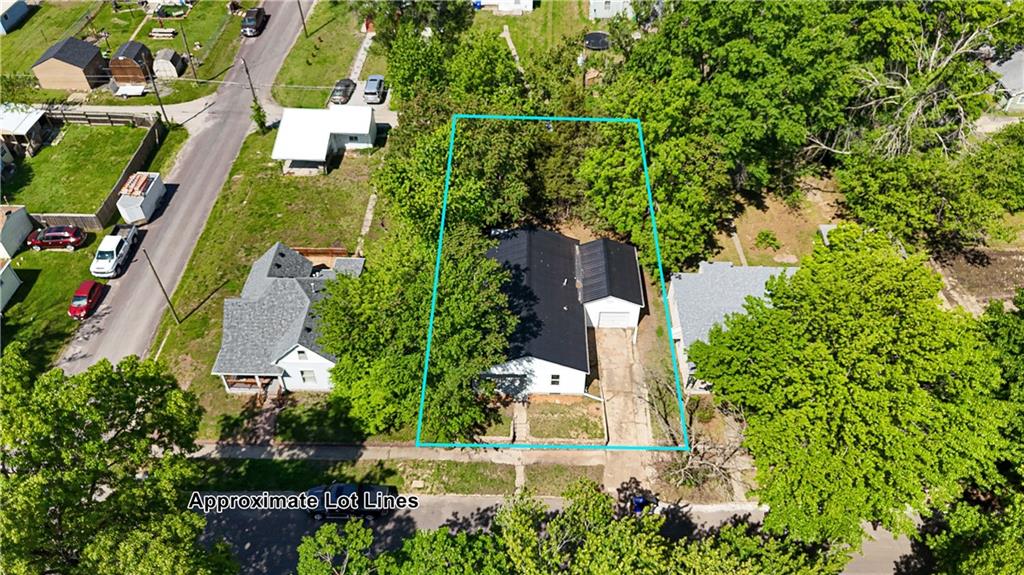 1720 S Stewart Ave, Sedalia, MO 65301