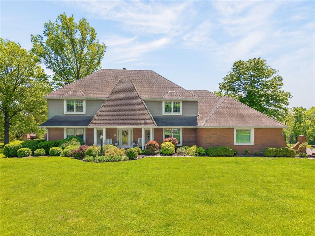 12918 Lakeland Dr, St Joseph, MO 64506