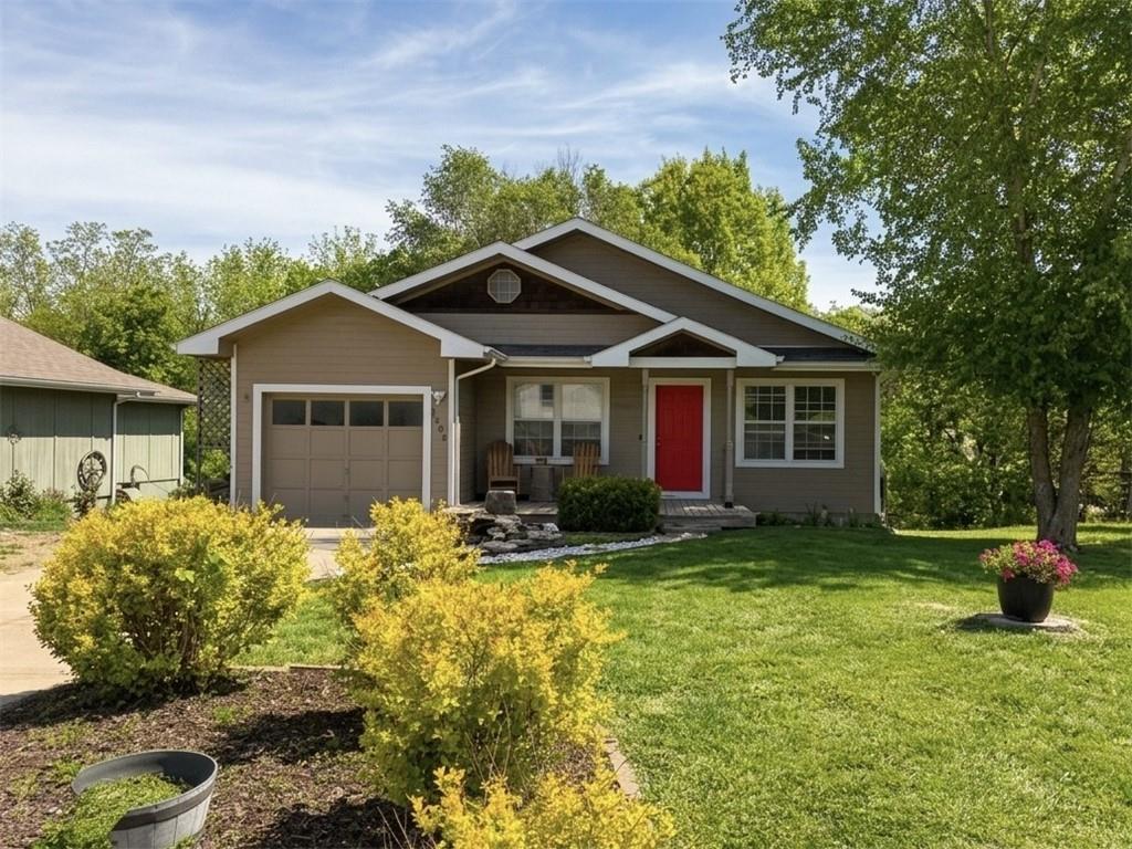 1806 Gates Dr W, Platte City, MO 64079