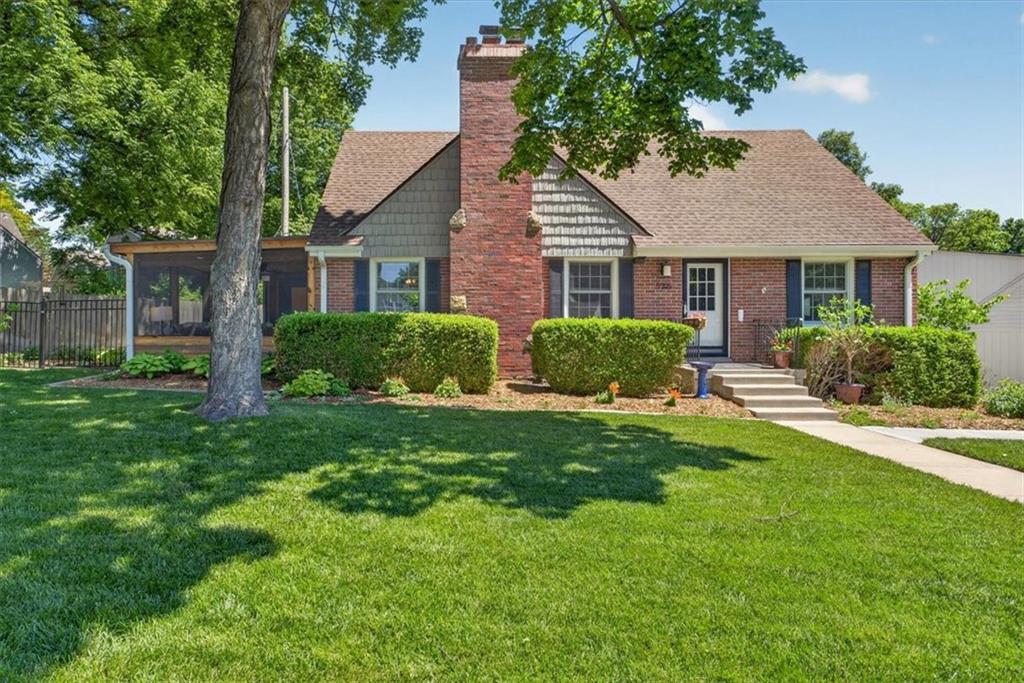 5315 Clark Dr, Roeland Park, KS 66205