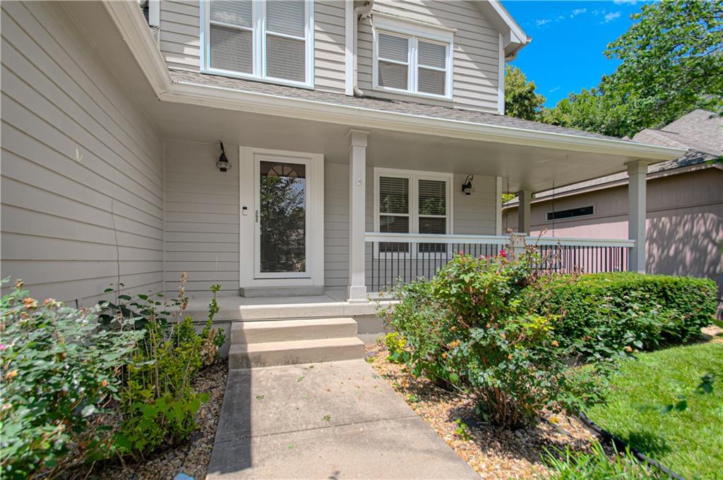 1500 Amesbury Ave, Liberty, MO 64068