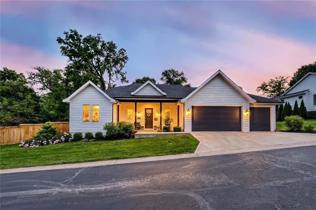 7501 Chadwick Ct, Prairie Village, KS 66208
