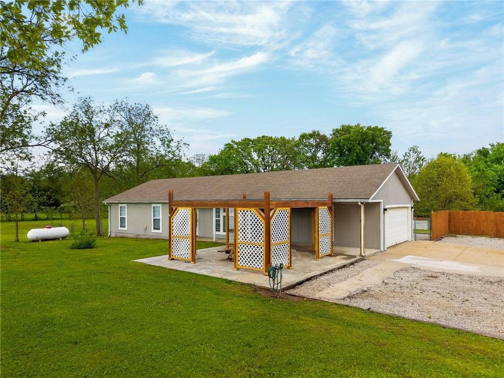 429 NW 1601st Rd, Kingsville, MO 64061