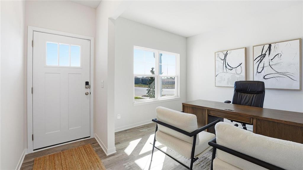 300 Lake Meadows Dr, Smithville, MO 64089