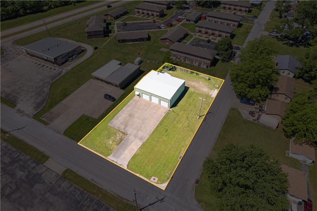 902 Siggins St, Coffeyville, KS 67337