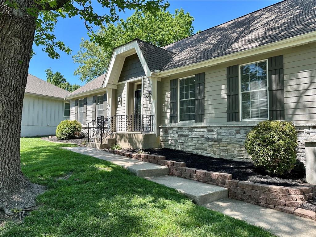 12802 W 101st St, Lenexa, KS 66215