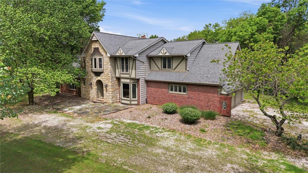 18208 E Hubach Hill Rd, Pleasant Hill, MO 64080