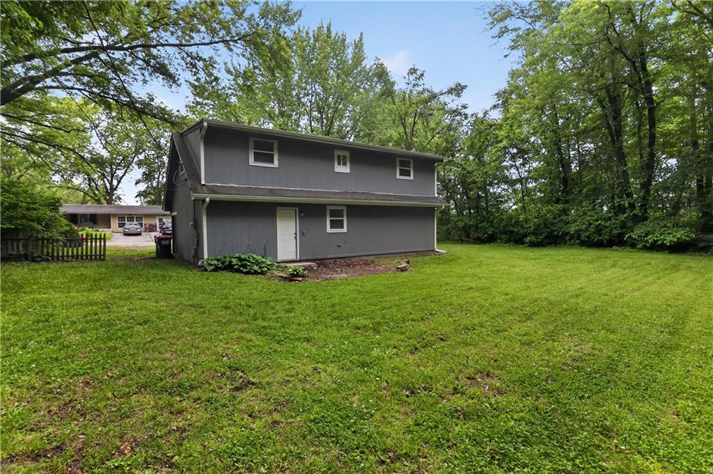 206 W Lawrence St, Kearney, MO 64060
