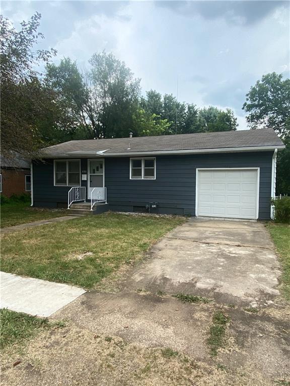 404 E Colorado St, Windsor, MO 65360