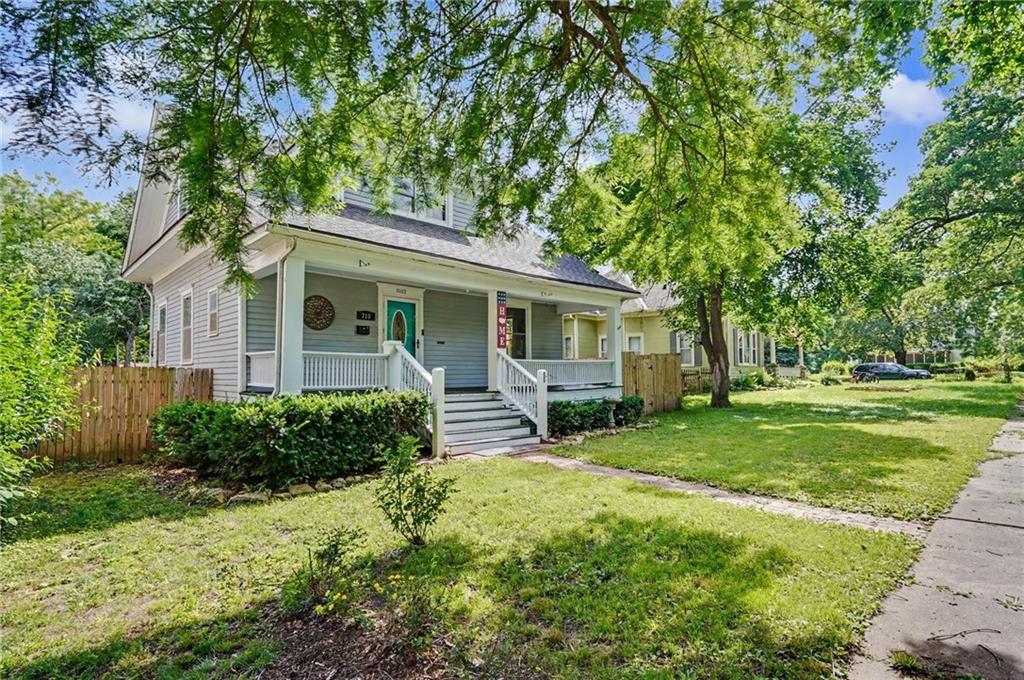 715 Jersey St, Baldwin City, KS 66006