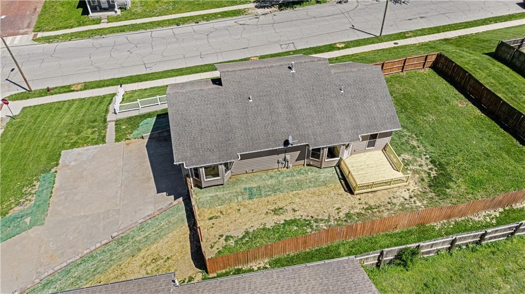 717 S 5th St, Atchison, KS 66002
