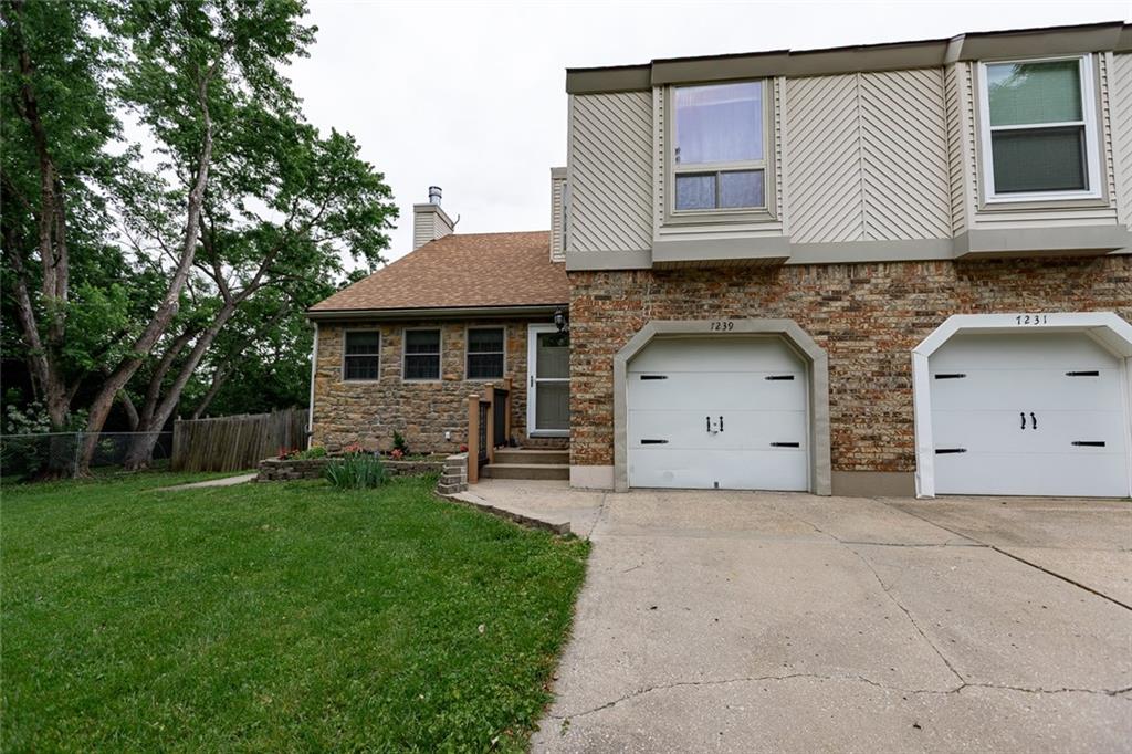 7239 N Bales Ave, Gladstone, MO 64119