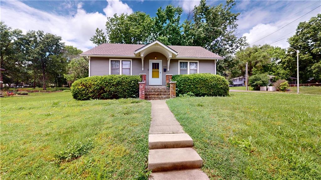 6100 Long Ave, Shawnee, KS 66216