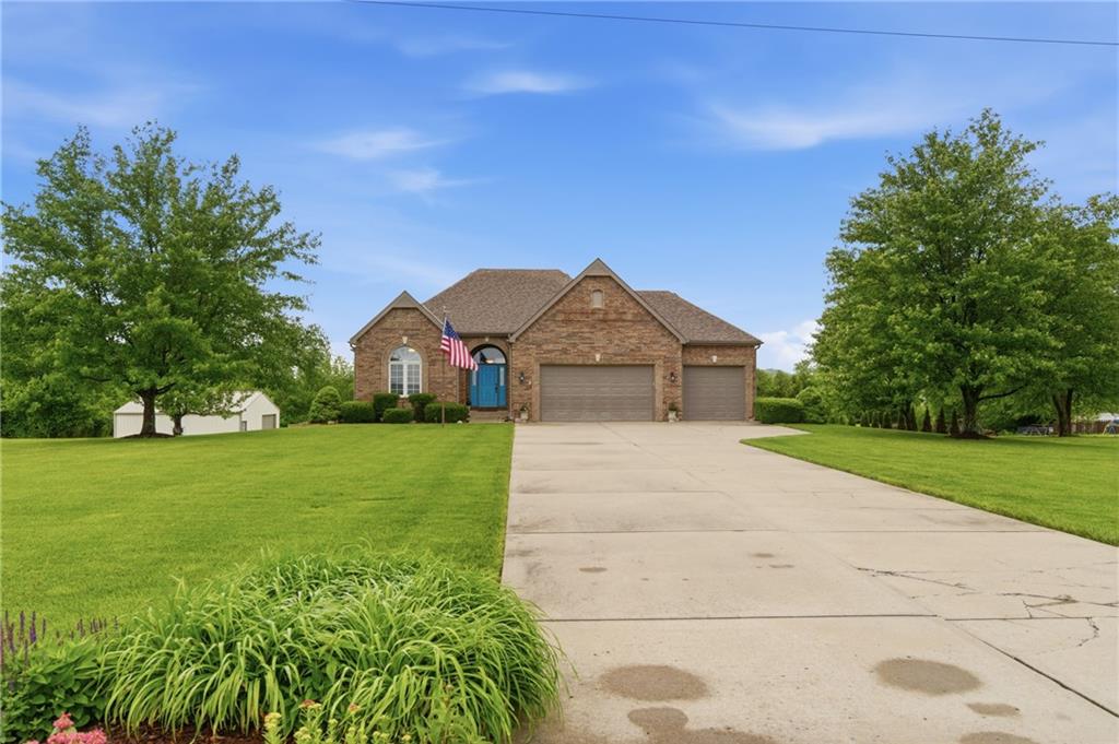 4620 New Lawrence Rd, Leavenworth, KS 66048