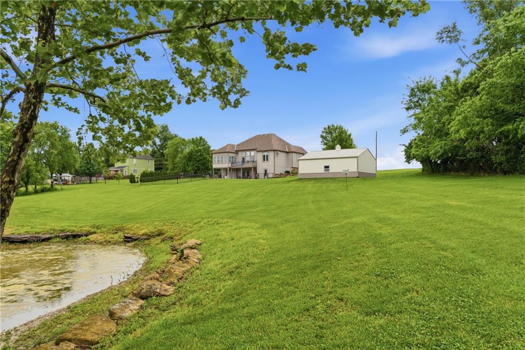 4620 New Lawrence Rd, Leavenworth, KS 66048