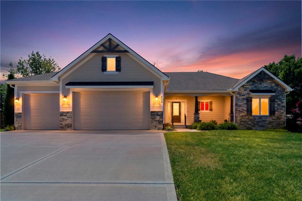 404 W 10th St, Lawson, MO 64062