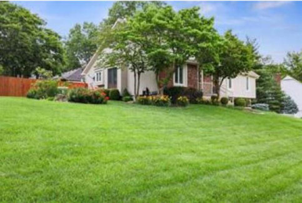 2600 S Cochise Ave, Independence, MO 64057