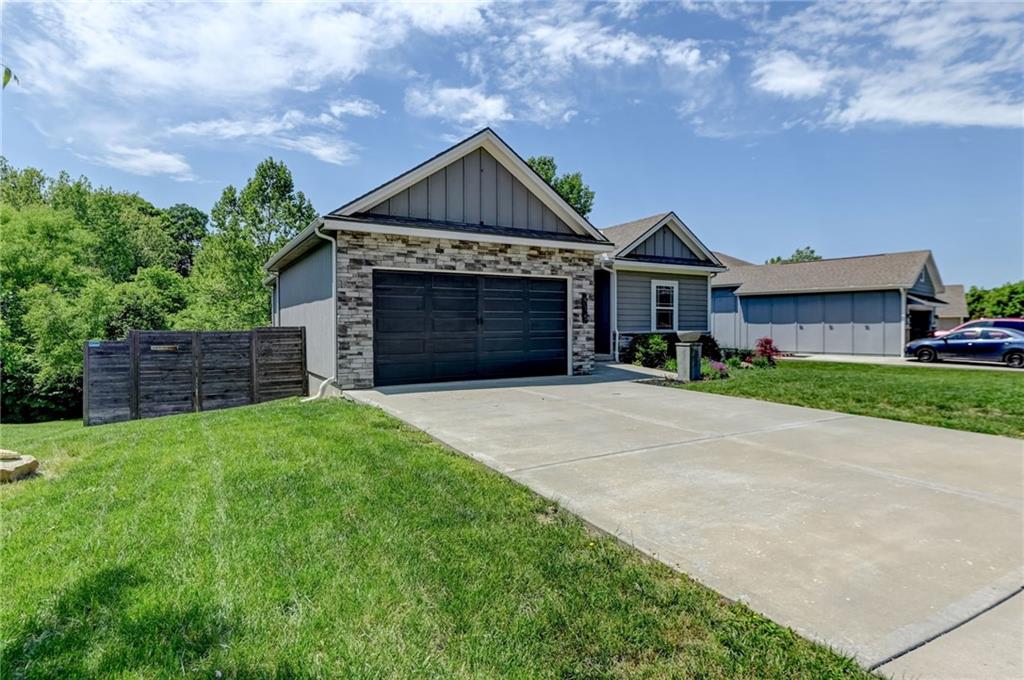 415 E 166th Ct, Belton, MO 64012