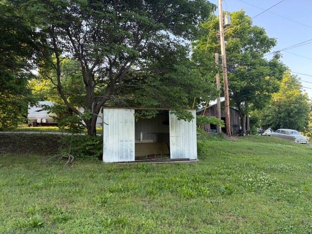 723 S St, Atchison, KS 66002