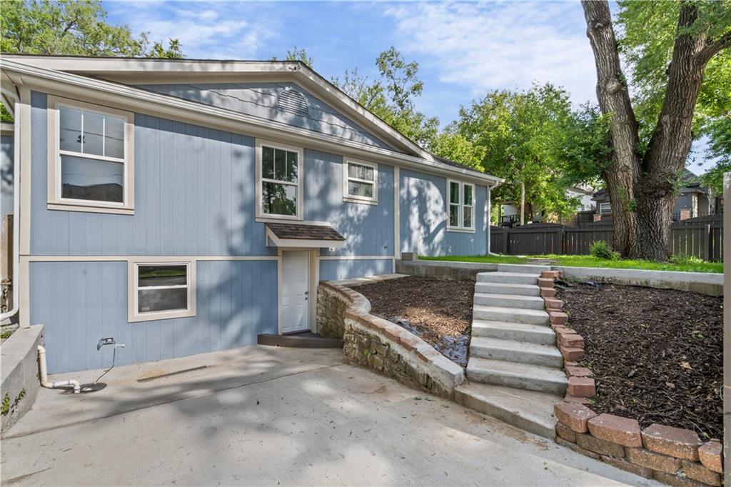 6000 E 10th St, Kansas City, MO 64126