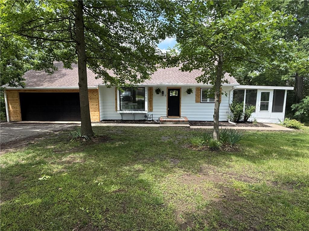 13761 Lookout Dr, Kansas City, MO 64139