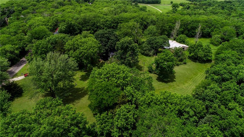 38305 E Faulkenberry Rd, Lone Jack, MO 64070
