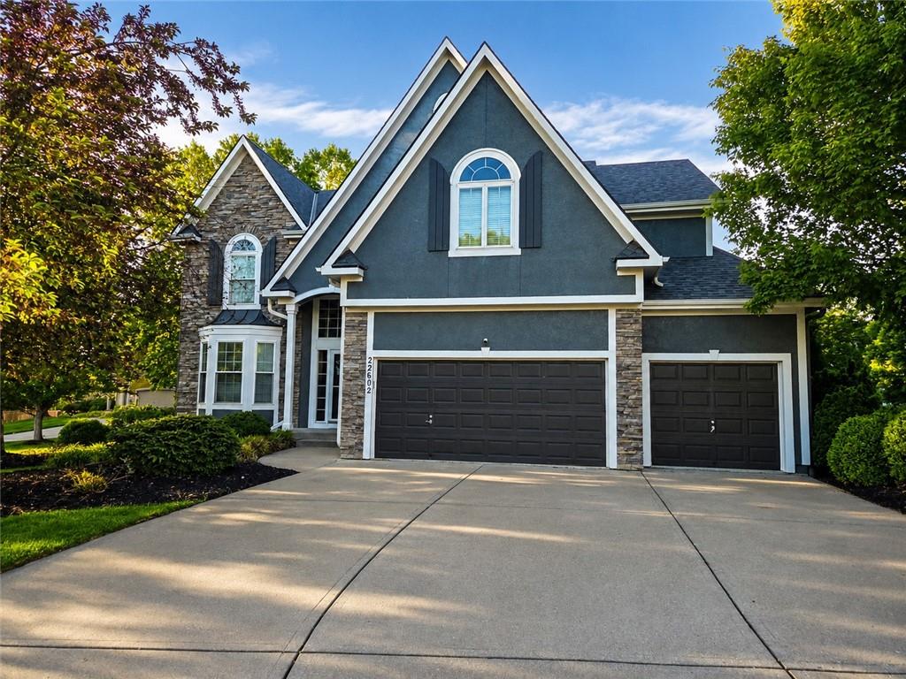 22602 W 59th St, Shawnee, KS 66226