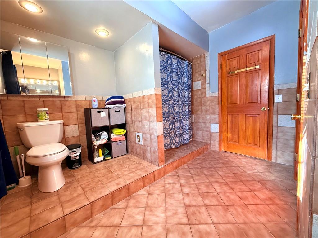 412 S Main St, Brookfield, MO 64628