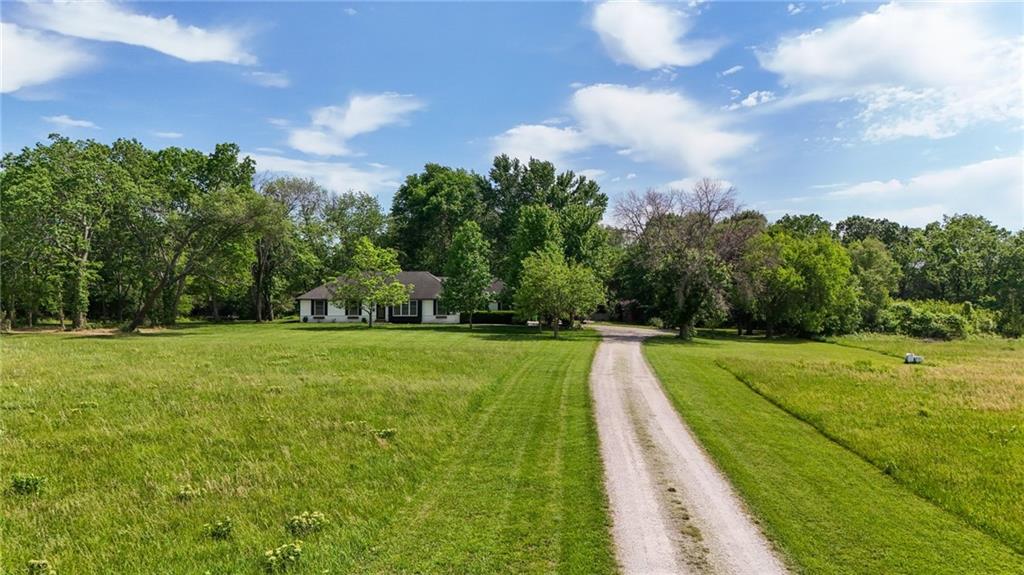 1769 N 300 Rd, Baldwin City, KS 66006
