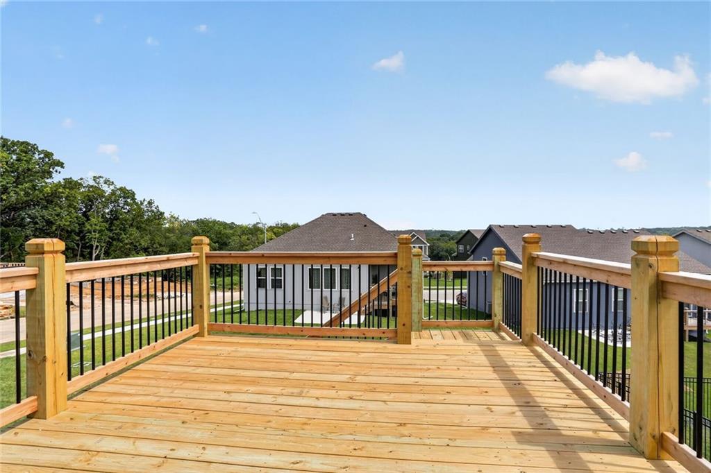 16268 Giorgia St, Parkville, MO 64152