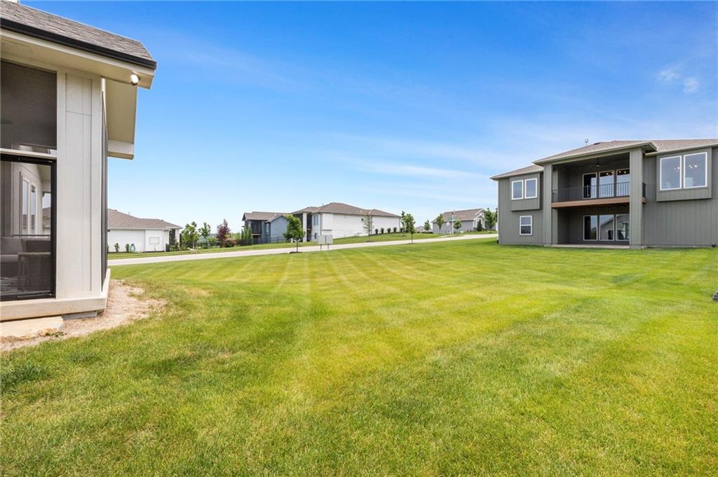 4101 W 158th St, Overland Park, KS 66224