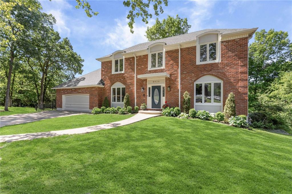 8426 Woodson Pl, Raytown, MO 64138