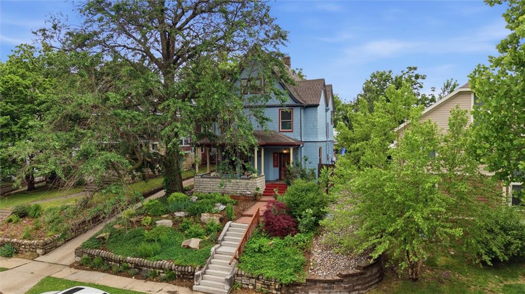 3620 Bell St, Kansas City, MO 64111