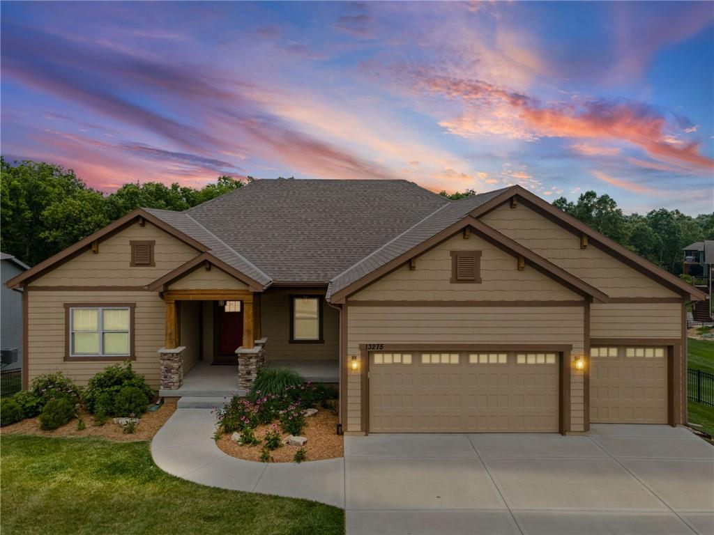 13275 N Silver Ridge Dr, Platte City, MO 64079
