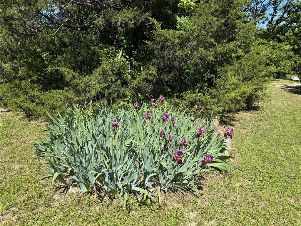 33486 7 Hw, Edwards, MO 65326