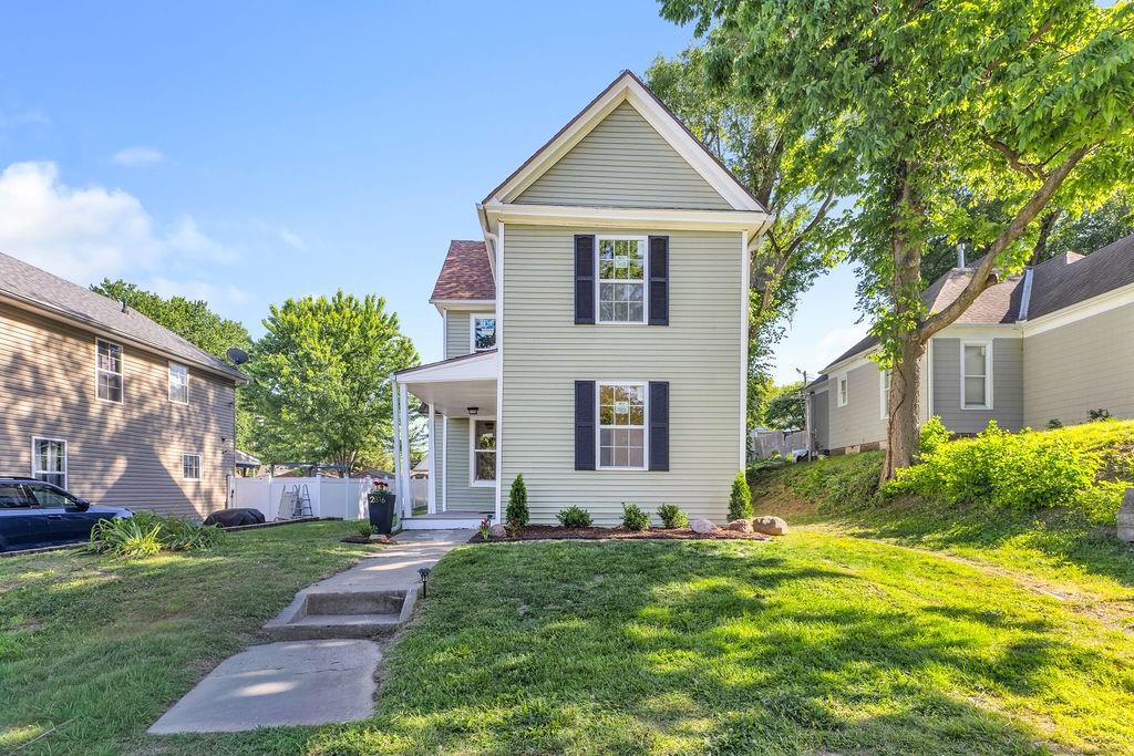 2816 Lafayette St, St Joseph, MO 64507