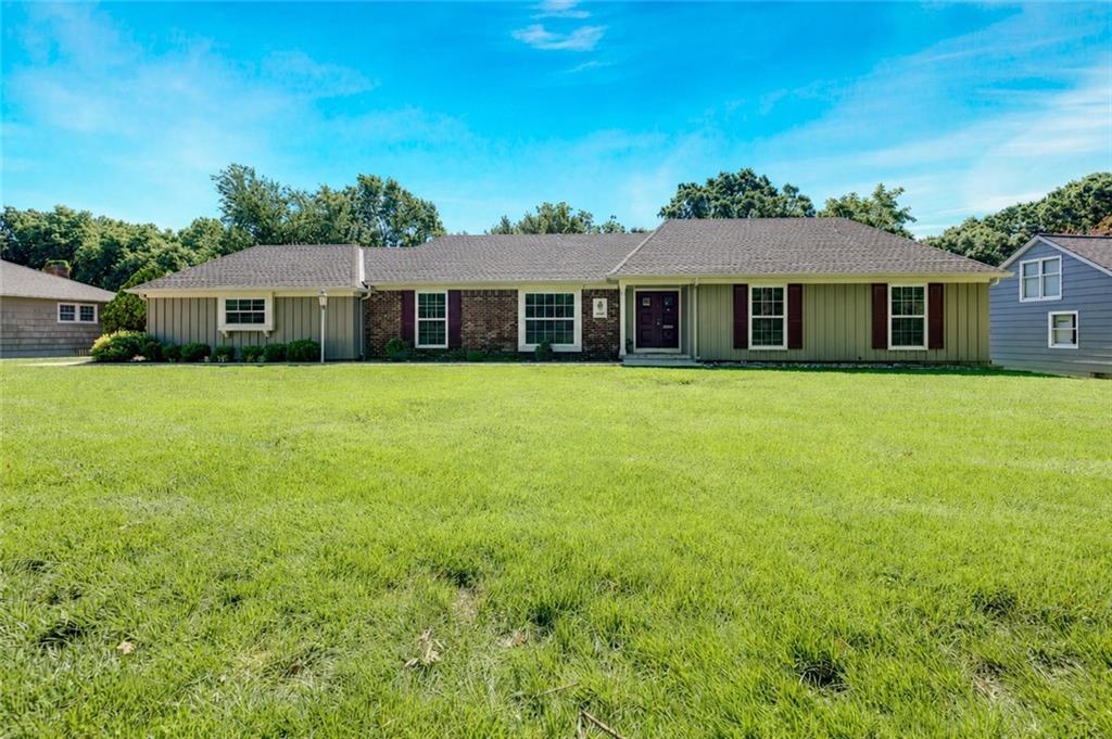 10339 Sagamore Rd, Leawood, KS 66206