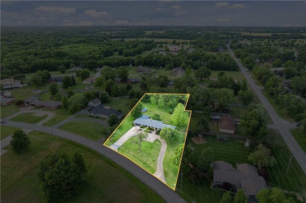 515 Barton Ave, Parsons, KS 67357