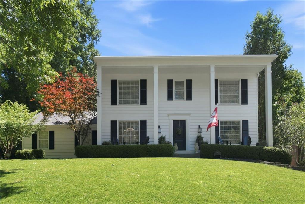 12862 Sagamore Rd, Leawood, KS 66209
