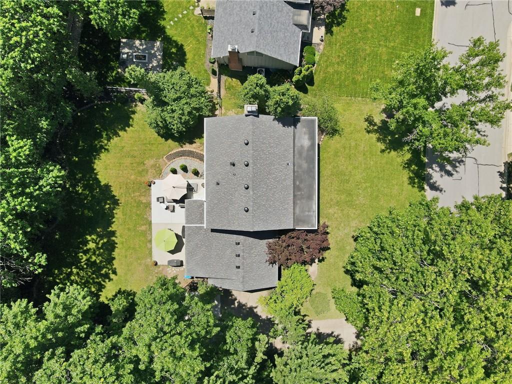 12862 Sagamore Rd, Leawood, KS 66209
