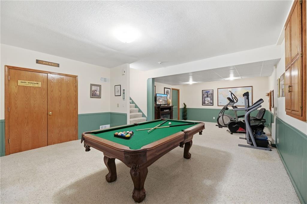 7638 N Pomona Ave, Kansas City, MO 64152