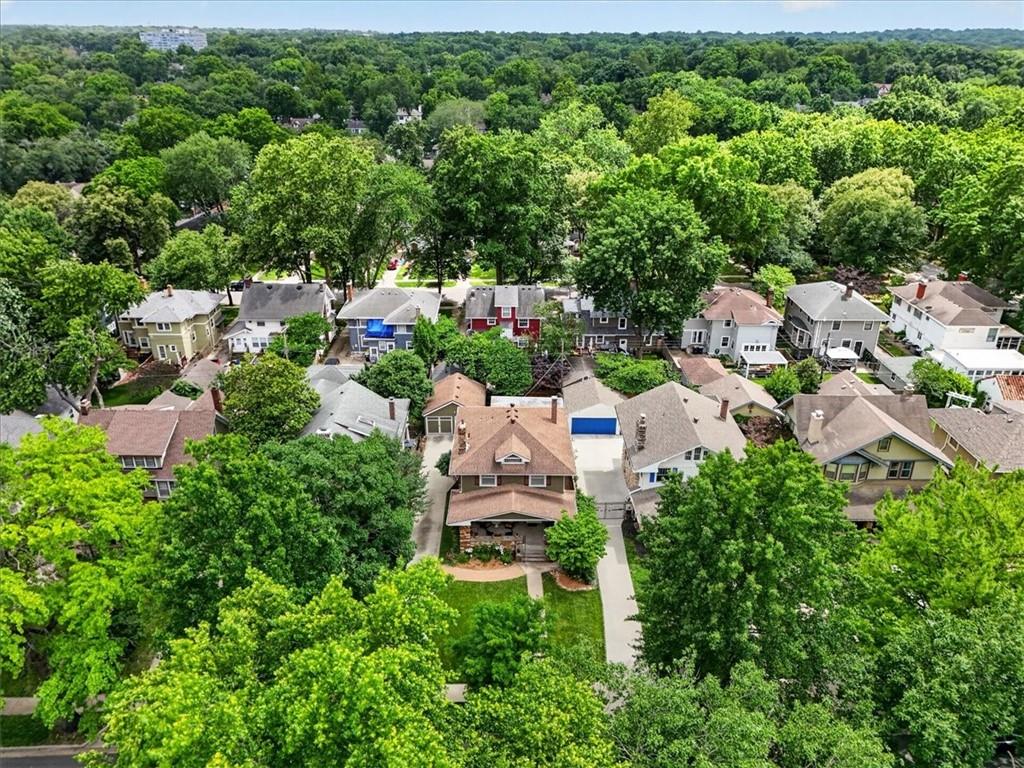 631 W 59th St, Kansas City, MO 64113