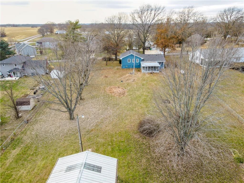 14655 Gale Rd, Smithville, MO 64089