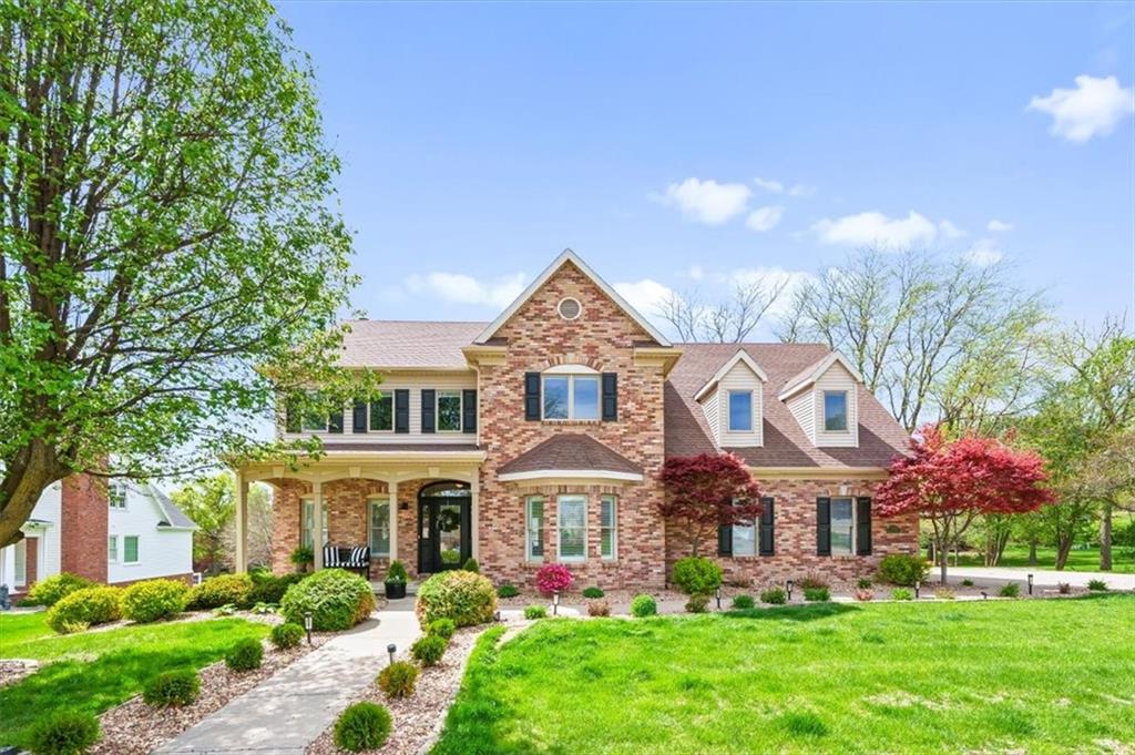 3506 Woodland Pointe Dr, St Joseph, MO 64506