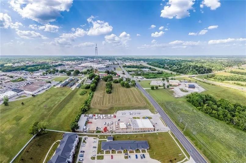 3910 3926 Faraon St, St Joseph, MO 64506